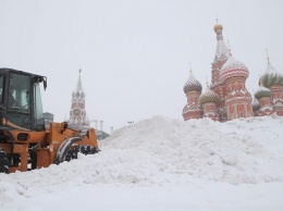 Апокалипсис в Москве: столица погребена под сугробами, начался снежный шторм, в городе ад, фото