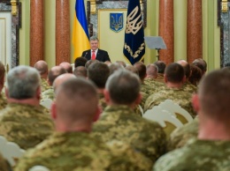 Вооруженные Силы Украины - надежный гарант нашей будущей победы - Президент поздравил украинских воинов