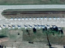 Россия готовится к нападению: на приграничном аэродроме в Миллерово замечены более 30 военных истребителей