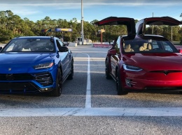 Драгрейсинг Lamborghini Urus и Tesla Model X с неожиданным финалом