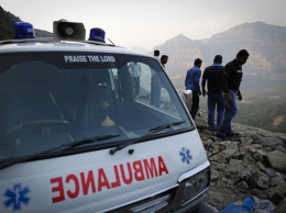 В Индии автобус с пассажирами рухнул в пропасть, есть жертвы
