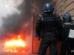 Протесты в Париже: 30 раненых, тысяч задержанных