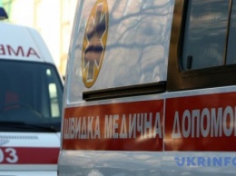В Житомире «скорая» и Hyundai влетели в частный дом, много пострадавших