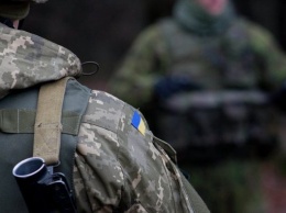 Украинские солдаты избили прикладами продавцов на рынке в Донбассе