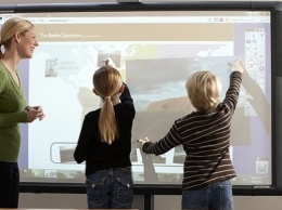 В каких школах Днепра появятся новые компьютерные классы