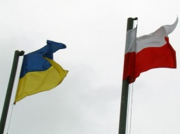 Около полумиллиона украинцев оплачивают страховые взносы в Польше