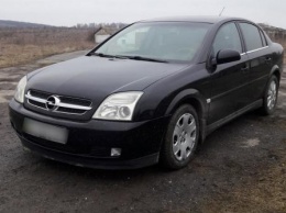 В сети обсуждают суровый тюнинг седана Opel Vectra из Нальчика