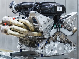 Aston Martin показал мотор нового гиперкара Valkyrie