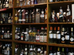 Чиновники обещают упростить продажу алкоголя