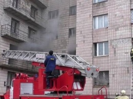 В Луганске загорелось общежитие университета