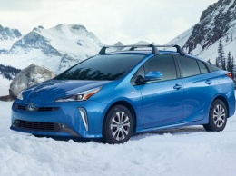 Toyota готовит кроссоверное будущее для Prius?