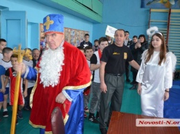 На турнир по греко-римской в борьбе в Николаеве пришел Святой Николай