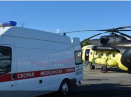 В отдаленные села Тюменской области бригада врачей доставляется авиацией