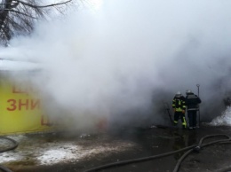 В Кривом Роге сгорело полторы тонны секонд-хенда