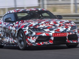 Камуфляж новой Toyota Supra стал оберточной бумагой