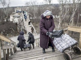 Правозащитники назвали причины возвращения переселенцев на оккупированный Донбасс