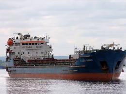 Российское судно потерпело бедствие в море: кадры ЧП