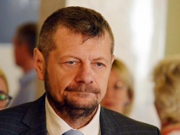 Мосийчук избил газетой чиновника, защищая честь Ляшко: "Подонки"