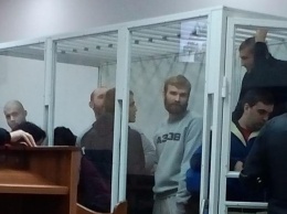 «Порешать» не получилось: Суд оставил под стражей криминального авторитета Николая Щура и членов его банды