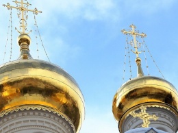 В Москве православная общественность готова стоять, а в Киеве - драться