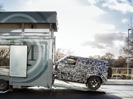 Land Rover намекает - новый Defender представят в начале 2019 года