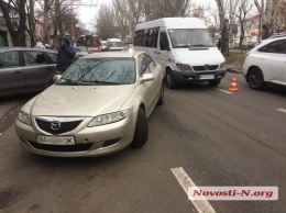 В Николаеве столкнулись маршрутка и «Мазда»: на проспекте огромная пробка