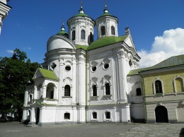 Какие храмы отреставрируют в Киеве