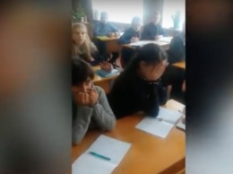 В Сумской области пожилая учительница взяла в заложники пятиклассников