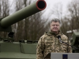 Порошенко рассказал о результатах введения военного положения в Украине