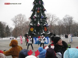 Дети Металлургического района заполнили главный елочный городок Кривого Рога, где для них состоялся насыщенный фест (фото, видео)