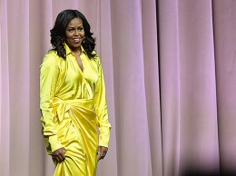 Мишель Обама удивила Сару Джессику Паркер ярким нарядом и сапогами в стиле диско