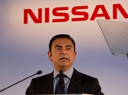 Экс-руководителю Nissan и Renault продлили арест
