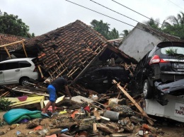 Украинцев нет среди жертв цунами в Индонезии