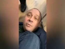 Готов тебя убить: видео драки херсонского чиновника с посетителями