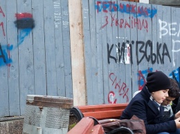 Ветеран трех майданов расхныкался, что Украина не может тягаться даже с Албанией