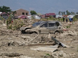 Число жертв цунами в Индонезии увеличилось до 429 человек