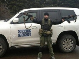 Боевики "ЛНР" напали на автомобиль ОБСЕ