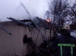 В доме под Киевом сгорела семья