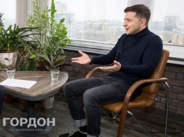 Зеленский: Ждем мы не полчаса, а полтора - возвращаются Янукович и Медведев в халатах. И в халатах садятся за стол!