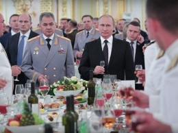 ''Шойгу и Путин целовались'': в Украине остро ответили россиянам на ''иуду''-Порошенко
