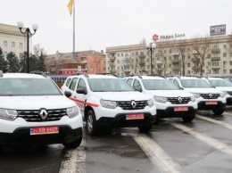 25 сельских амбулаторий на Херсонщине получили служебные автомобили