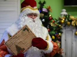 В Чебоксарах приставы приходят к должникам под видом Деда Мороза