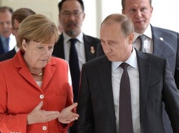 Меркель и Путин провели телефонные переговоры: о чем договорились