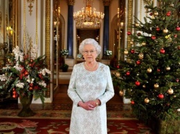 Член королевской семьи рассказал о странной привычке королевы Елизаветы на Рождество