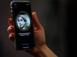 Apple намерена улучшить работу Face ID в новых iPhone