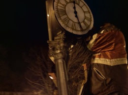 Часовой мастер спас Новый год: "Одесское время" снова обрело второй циферблат и работает круглосуточно