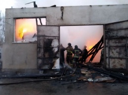 В Одессе горело помещение бывшего завода "Микрон" - ГСЧС