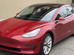 Появилось видео составления Tesla Model 3