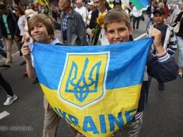 Прекрасные люди и жуткие дороги. Иностранные послы рассказали о хорошем и плохом в Украине