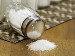 Роспотребнадзор обяжет школы использовать исключительно йодированную соль